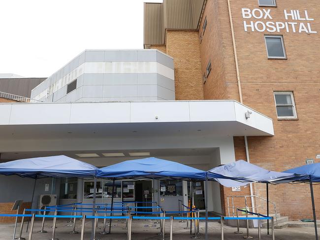 MELBOURNE, AUSTRALIA - NewsWire Photos OCTOBER 12, 2020 : Box Hill hospital in MelbourneÃs south east, is the scene of a recent outbreak of COVID-19. Picture : NCA NewsWire / Ian Currie