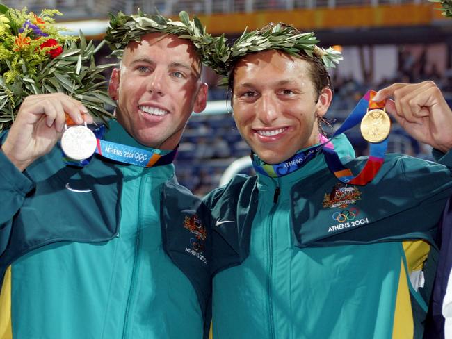 Ian Thorpe (r) remains the Australian king of the 400m freestyle.