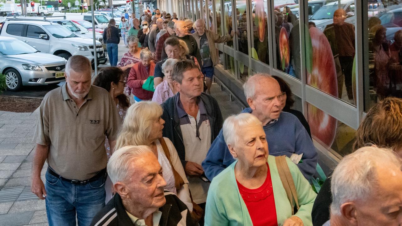 The massive line at Woolworths Coffs Harbour at 7am.