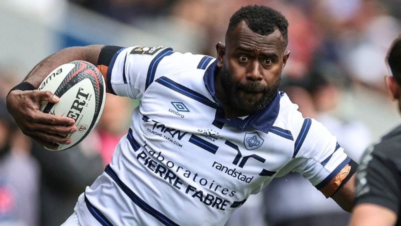 Rugby star hit by train, dead at 30