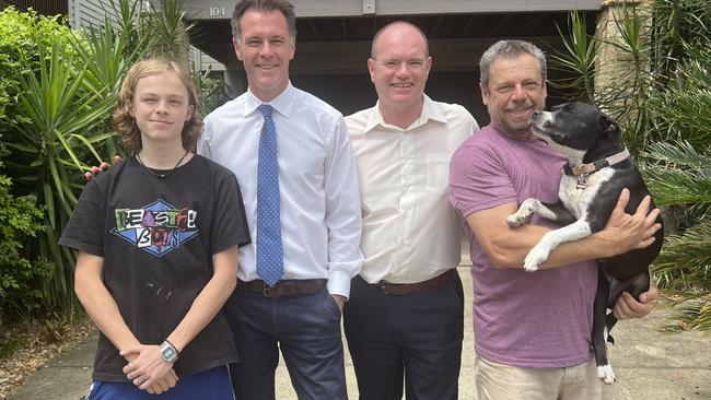 Ben Snellgrove, NSW Labor leader Chris Minns, Tweed Labor candidate Craig Elliot and Tony Snellgrove with their dog Mindy. Picture: David Bonaddio