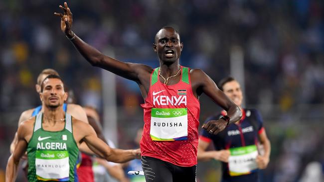 David Rudisha proves too strong in a frantic 800m final.