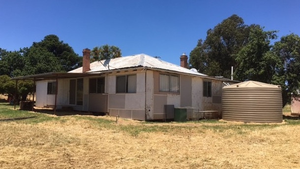 This five-bedroom farmhouse in Cumnock is available for $1 per week. 