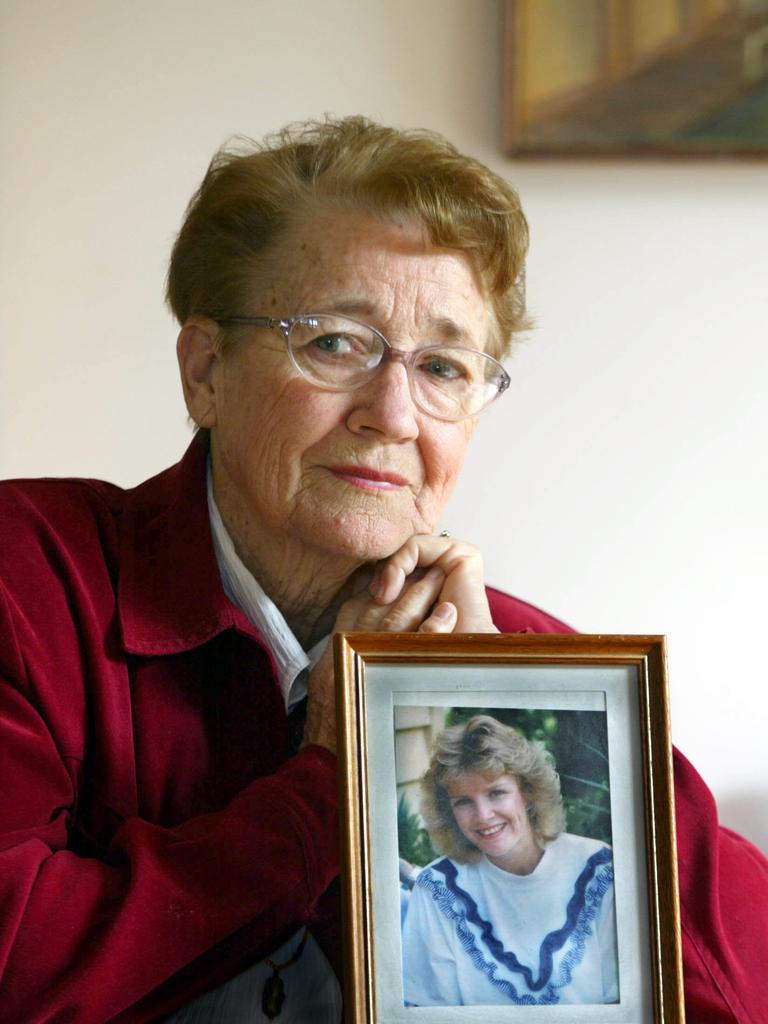 Val French with a picture of her daughter, Wendy Darvill, in 2003.