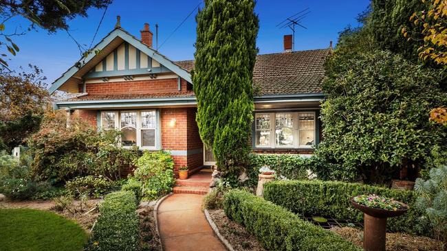 3 Breakwater Rd set a record price for Thomson when it recently sold for $881,000.