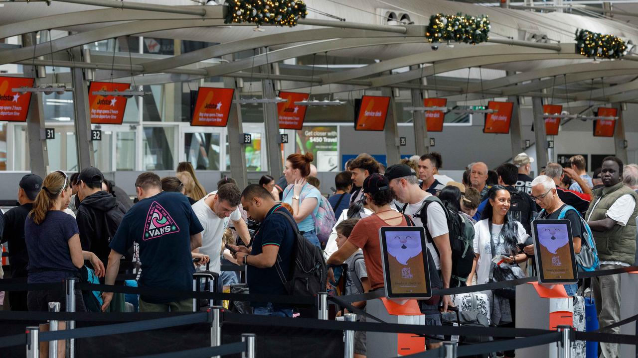 Insane amount of passengers at Syd Airport