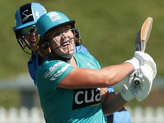 SYDNEY, AUSTRALIA - NOVEMBER 14: Laura Kimmince of the Heat bats during the Women's Big Bash League WBBL match between the Adelaide Strikers and the Brisbane Heat at Drummoyne Oval, on November 14, 2020, in Sydney, Australia. (Photo by Mark Metcalfe/Getty Images)