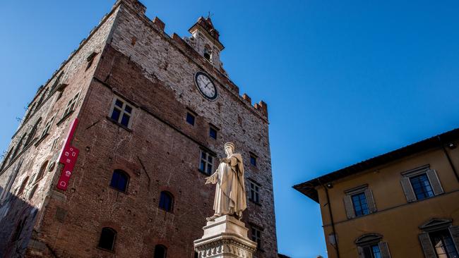 The Francesco Datini monument in Piazza del Comune, Prato.