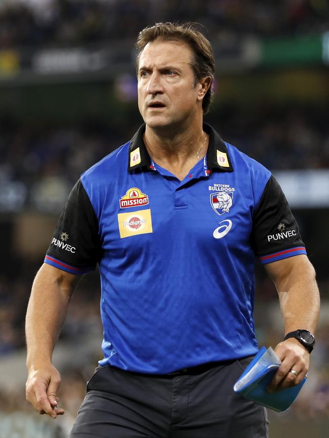 MELBOURNE, AUSTRALIA - APRIL 30: Luke Beveridge, Senior Coach of the Bulldogs looks on during the 2021 AFL Round 07 match between the Richmond Tigers and the Western Bulldogs at the Melbourne Cricket Ground on April 30, 2021 in Melbourne, Australia. (Photo by Dylan Burns/AFL Photos via Getty Images)