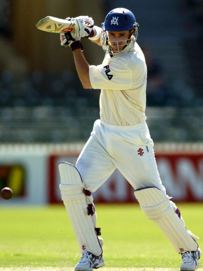 Graeme Rummans batting for Victoria at the Adelaide Oval.