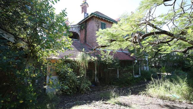 Brisbane City Council is proposing to split the cost of purchasing the home with the State Government, then seeking donations so it could be restored as a community building. Picture: Peter Wallis