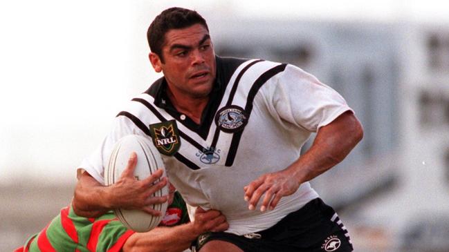 Ken McGuinness during a Wests v Souths NRL game in 1998.