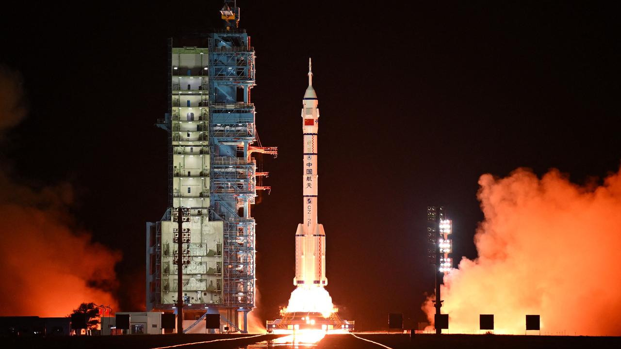 Chinese astronauts blast off as lunar base moves closer to reality