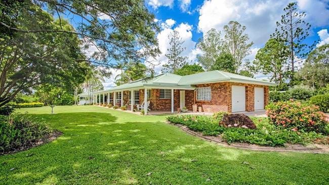 STYLISH PROPERTY: 25 Silky Oak Drive, Nahrunda is up for viewing this weekend. Picture: Leeroy Todd