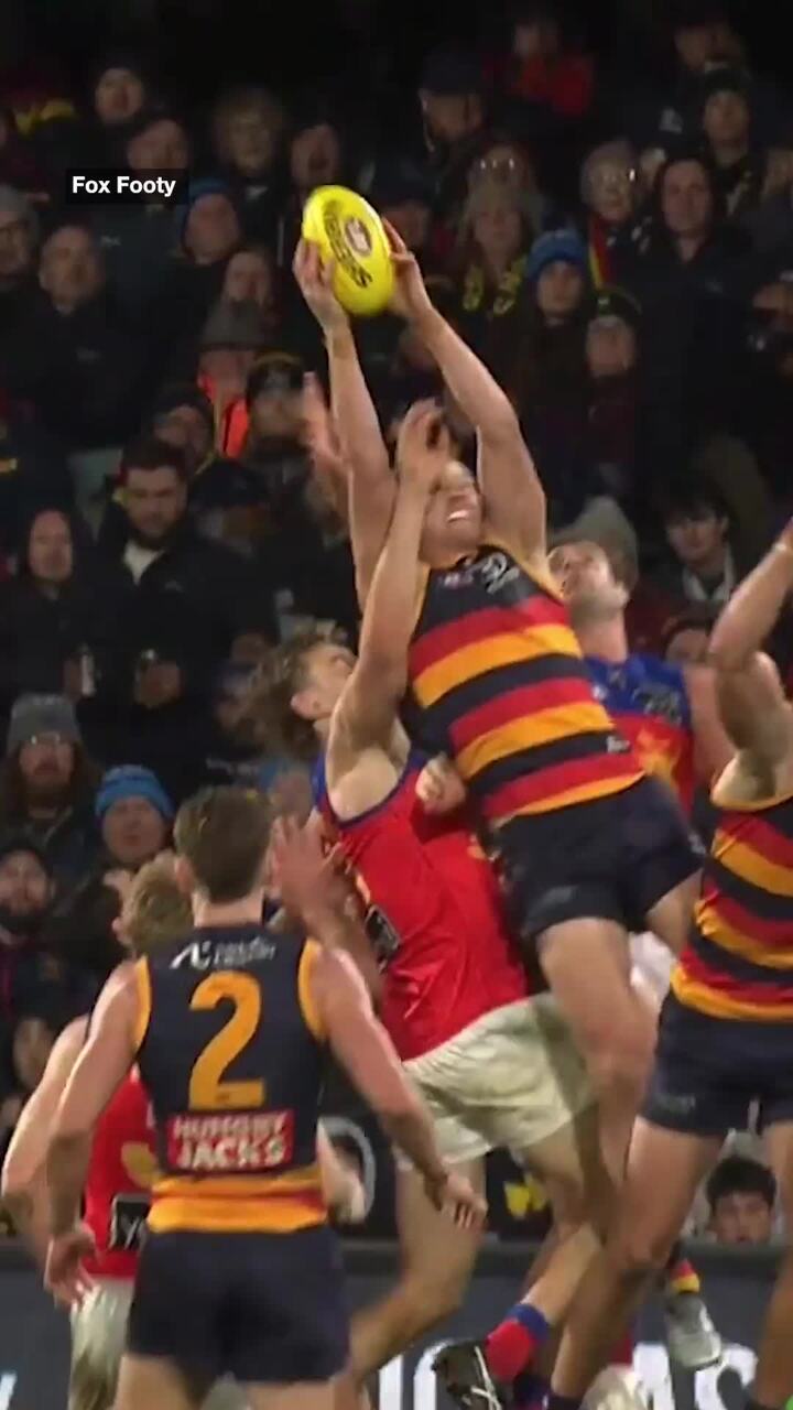 Dawson launches off teammate to take screamer