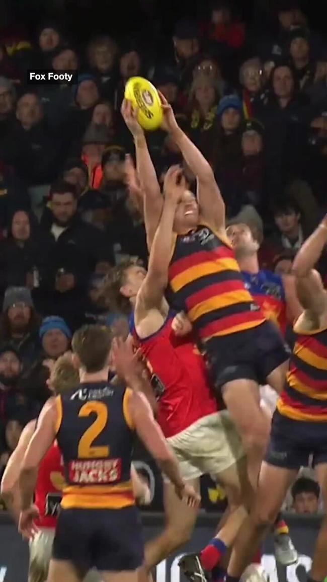 Dawson launches off teammate to take screamer