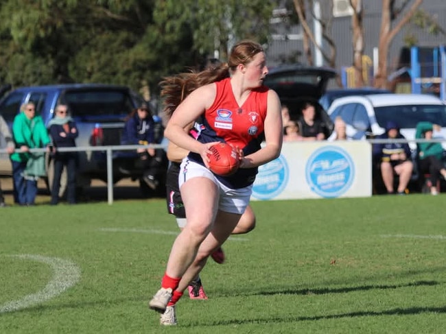 Annabelle Kidd in action for Bentleigh SFNL Div 1 women's. Picture: Supplied.