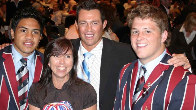 Ben Tapaui, Lisa Patterson, coach Matt Taylor and James Slipper in 2007. Picture: TSS