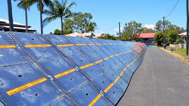 EXERCISE: A temporary flood barrier will be trialled in North Rockhampton this week. Picture: Contributed