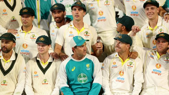 Head coach Justin Langer with the Australian team after winning the Fifth Test in the Ashes series in Hobart, Australia. Picture: Robert Cianflone/Getty Images