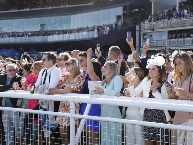 SYDNEY, AUSTRALIA - OCTOBER 15: A general view of the crowd during Everest Day at Royal Randwick Racecourse on October 15, 2022 in Sydney, Australia. (Photo by Mark Evans/Getty Images)