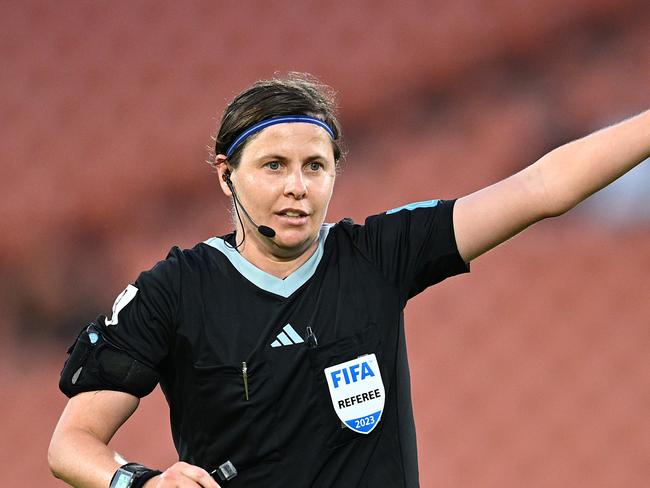 HAMILTON, NEW ZEALAND - FEBRUARY 22: Match referee Casey Reibelt signals during the 2023 FIFA World Cup Play Off Tournament match between Portugal and Cameroon at Waikato Stadium on February 22, 2023 in Hamilton, New Zealand. (Photo by Joe Allison - FIFA/FIFA via Getty Images)