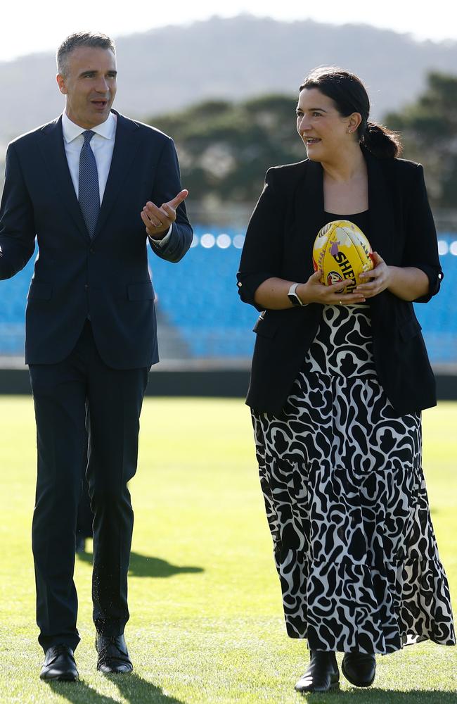 Kane with South Australian Premier Peter Malinauskas before Gather Round in 2023. Picture: Michael Willson/AFL Photos