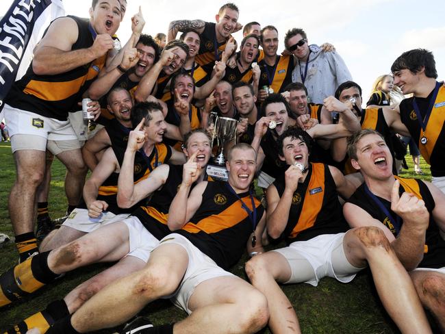 House played in Lancefield’s 2009 RDFL flag.