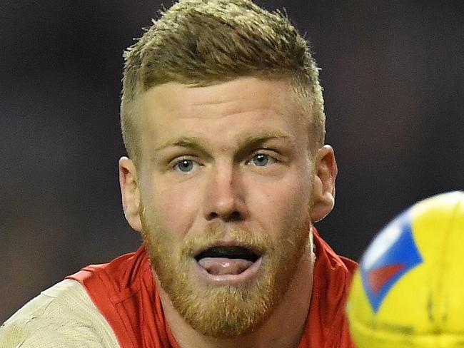 Dan Hannebery of the Swans is seen in action during the Round 15 AFL match between the Richmond Tigers and the Sydney Swans at Etihad Stadium in Melbourne, Thursday, June 28, 2018. (AAP Image/Julian Smith) NO ARCHIVING, EDITORIAL USE ONLY