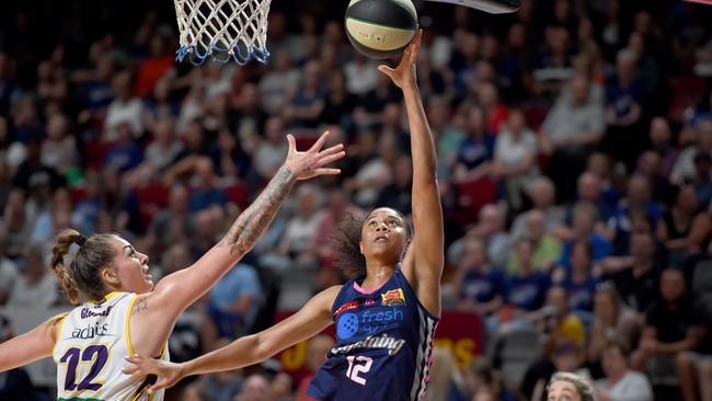 Adelaide Lightning’s Nia Coffey shoots in Thursday’s WNBL semi final game 2 against Melbourne Boomers. Picture: Naomi Jellicoe