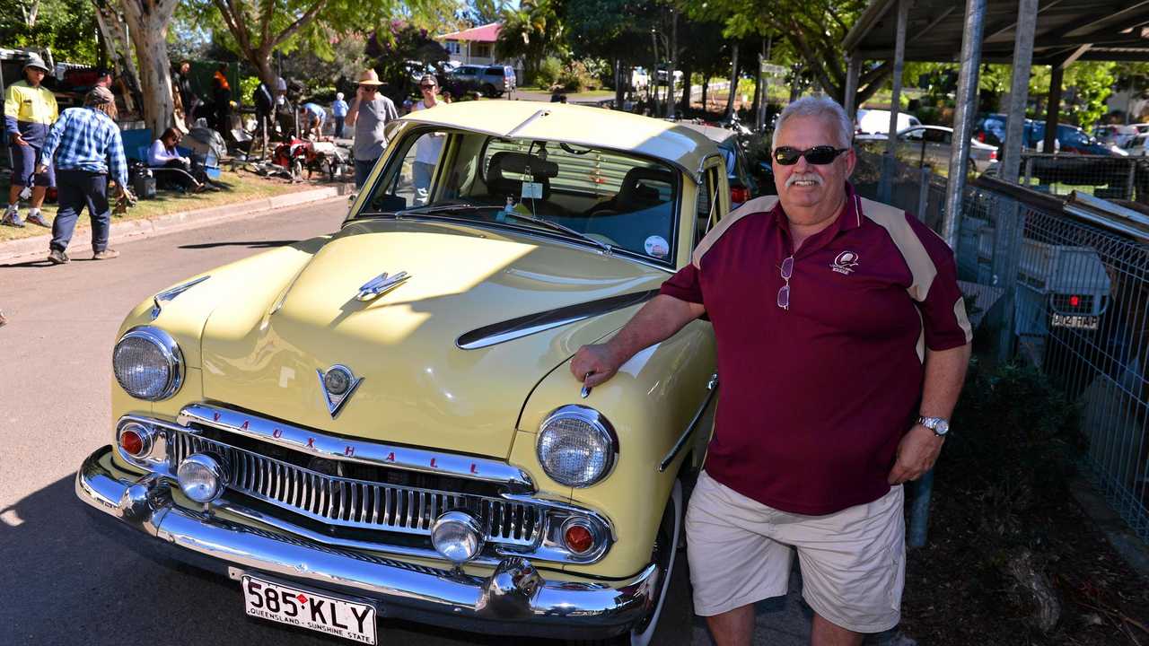 Nambour swap meet draws old-car fanatics | The Courier Mail