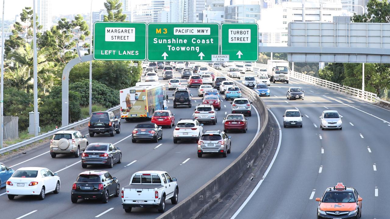 Traffic delays in Brisbane CBD due to car crash | news.com.au ...