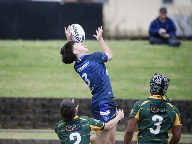 LochlainSmith under pressure. Picture Warren Gannon Photography