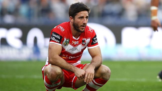 SYDNEY, AUSTRALIA — JUNE 11: Ben Hunt of the Dragons catches his breath during the round 14 NRL match between the Canterbury Bulldogs and the St George Illawarra Dragons at ANZ Stadium on June 11, 2018 in Sydney, Australia. (Photo by Mark Kolbe/Getty Images)