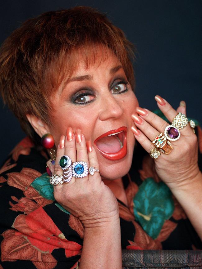 1999: Anne Wills shows off her bling.
