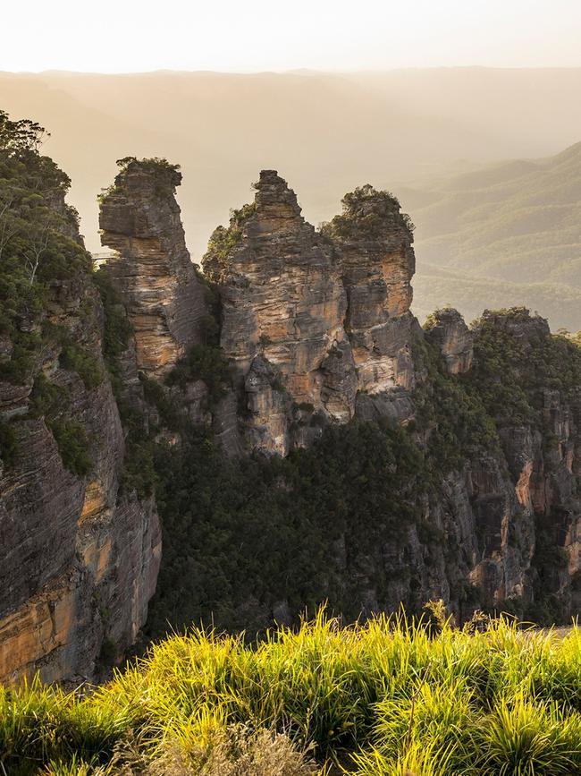 Are kids today taught the history of the Blue Mountains?