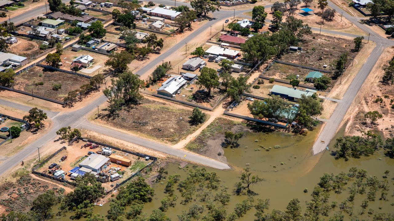 Temporary emergency roaming services during natural disasters wouldn’t be an easy fix, a parliamentary inquiry has heard. Picture: NCA NewsWire/pool/Samara Harris