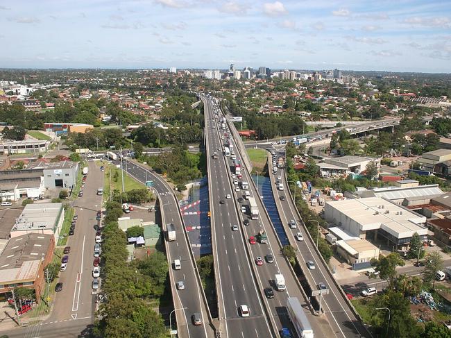 M4 motorway Sydney, Picture: Wikicommons