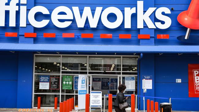 Immigration Minister Tony Burke said the OfficeWorks employee apologised after being taken to Melbourne’s Holocaust Museum. Picture: NCA NewsWire / Flavio Brancaleone