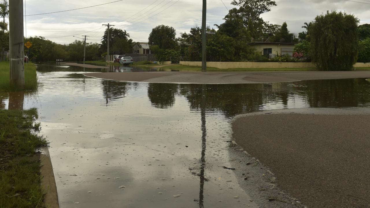 Residents urged to protect from salt water flooding as king tides ...