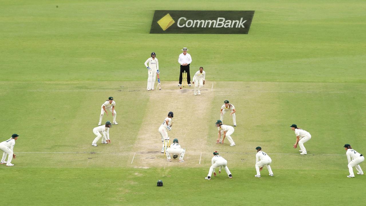 The Australian team fielding for the last ball in Canberra. Picture: Mark Kolbe/Getty Images