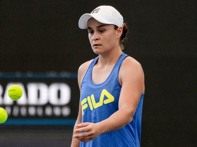 Australian player Ashleigh Barty attends a training session prior to the Adelaide International WTA tennis tournament on January 2, 2022 in Adelaide. (Photo by Brenton Edwards / AFP) / -- IMAGE RESTRICTED TO EDITORIAL USE - STRICTLY NO COMMERCIAL USE --