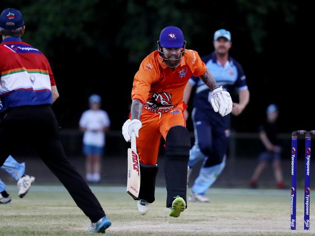 Barrier Reef Big Bash Game 1: Badgers v Hurricanes at Griffiths Park. Badgers' opening batsman Elliott Lovejoy. Picture: Stewart McLean