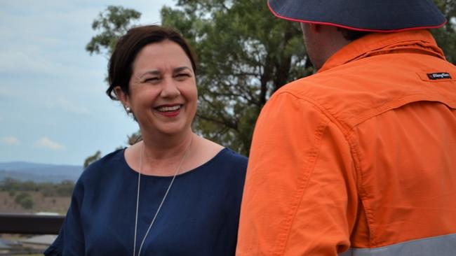 Annastacia Palaszczuk, Tracy Dobie visit Warwick pipeline grid