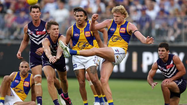 Tall midfielder Reuben Ginbey is the round 3 AFL Rising Star nomination. Picture: Will Russell / Getty Images