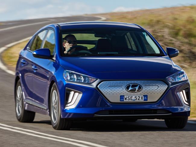 Hyundai updated the Ioniq Electric for 2020.