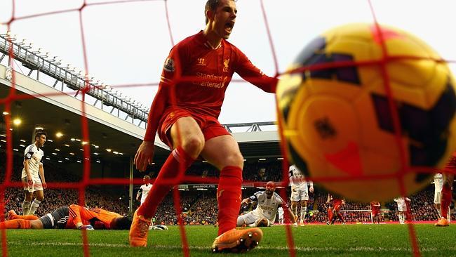 LJordan Henderson celebrates Liverpool’s winner against Swansea.