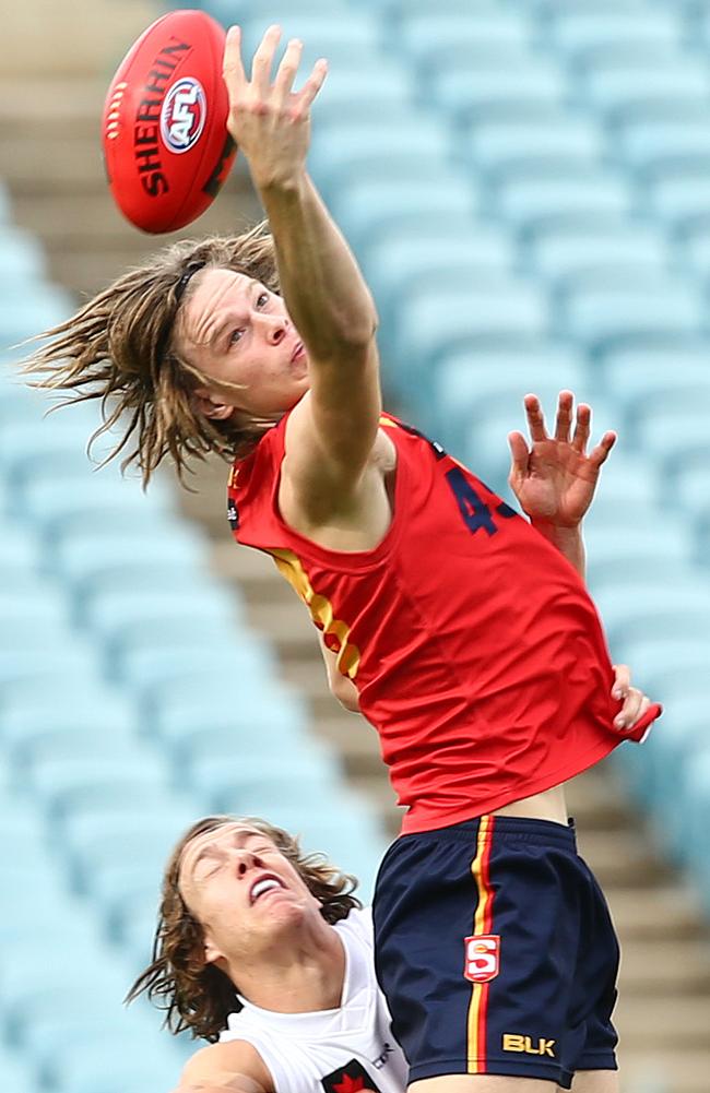 Peter Ladhams — complete with dreadlocks — in action at the AFL Under-18 championships last year. Picture: Tait Schmaal.