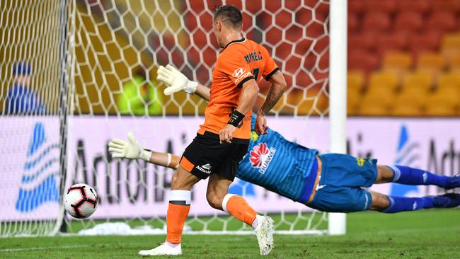 Brisbane’s Eric Bautheac scores against Wellington Phoenix at Suncorp Stadium. Picture: AAP