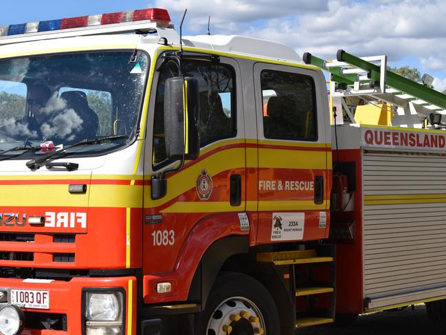 Shoalwater Bay bushfire spreads to highway in Central Qld